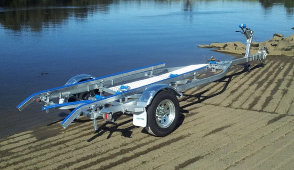AL5.4M13 GALVANISED BOAT TRAILER SINGLE AXLE BRAKED TO SUIT UP TO A 5.7mt HULL